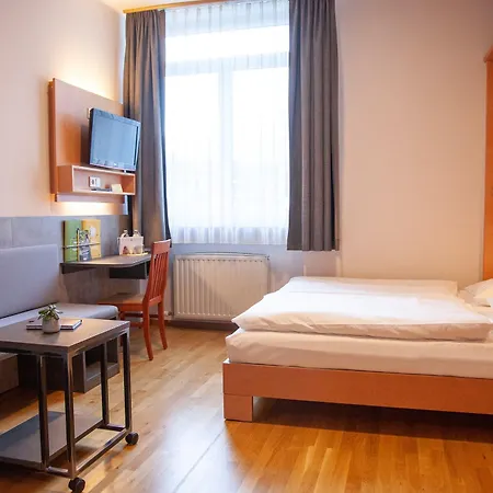 Hotel Jufa - Summercard Included