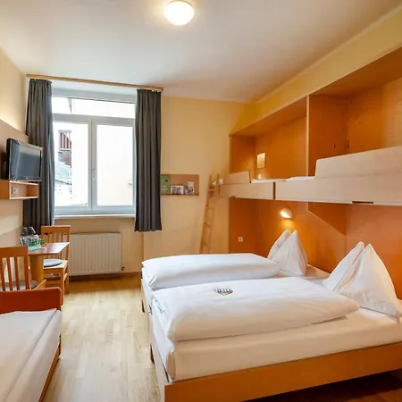 Hotel Jufa - Summercard Included