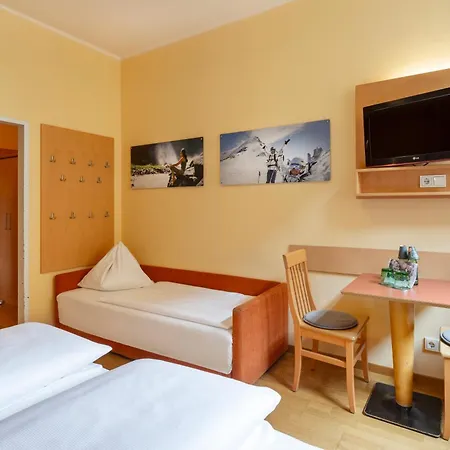 Hotel Jufa - Summercard Included 2*